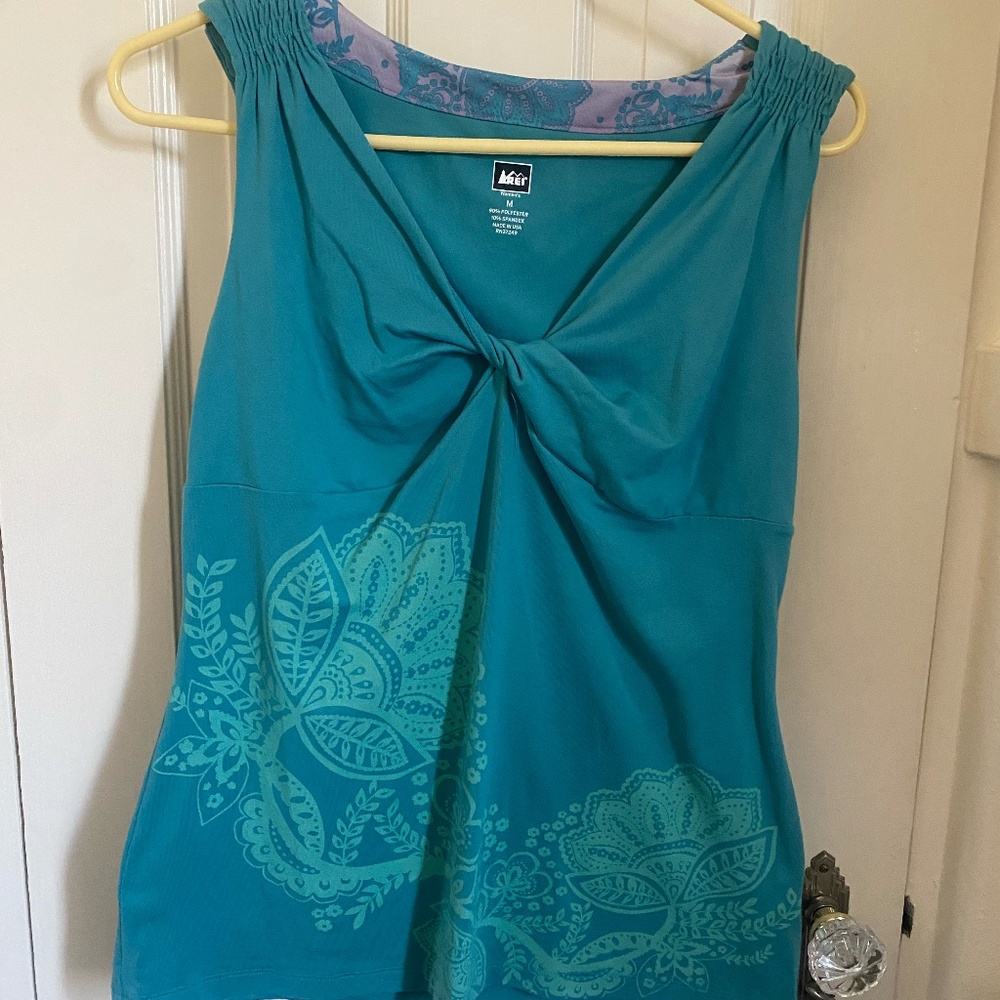 REI Yoga Top EUC